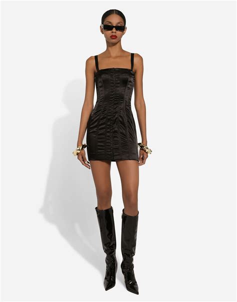 vestido negro raso dolce gabbana